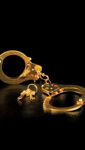 FF GOLD METAL CUFFS