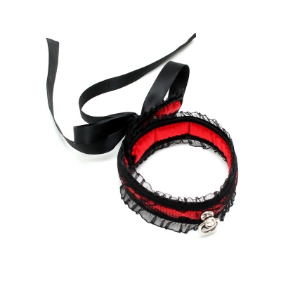 SATIN LOOK COLLAR