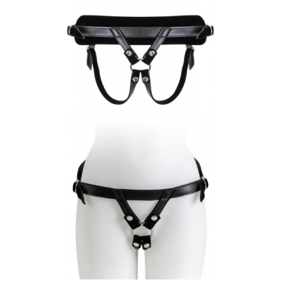 14074-14074_665db701836731.03776325_universal-leather-strap-on-harness-open-crotch-and-3-metallic-rings_large.png